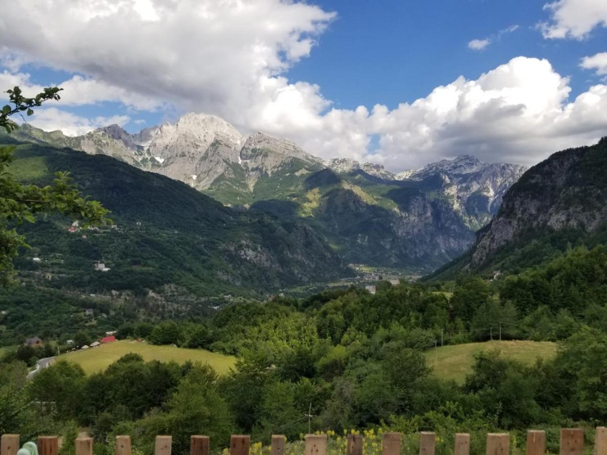 Bujtina Carku Otel Theth Dış mekan fotoğraf