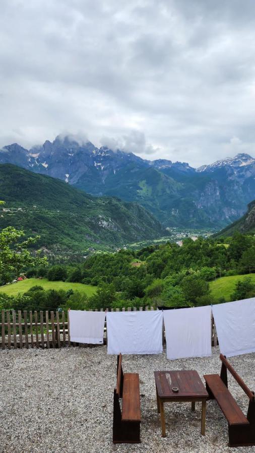 Bujtina Carku Otel Theth Dış mekan fotoğraf