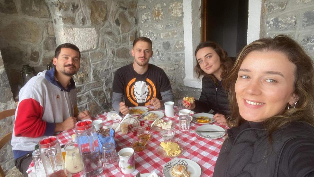 Bujtina Carku Otel Theth Dış mekan fotoğraf