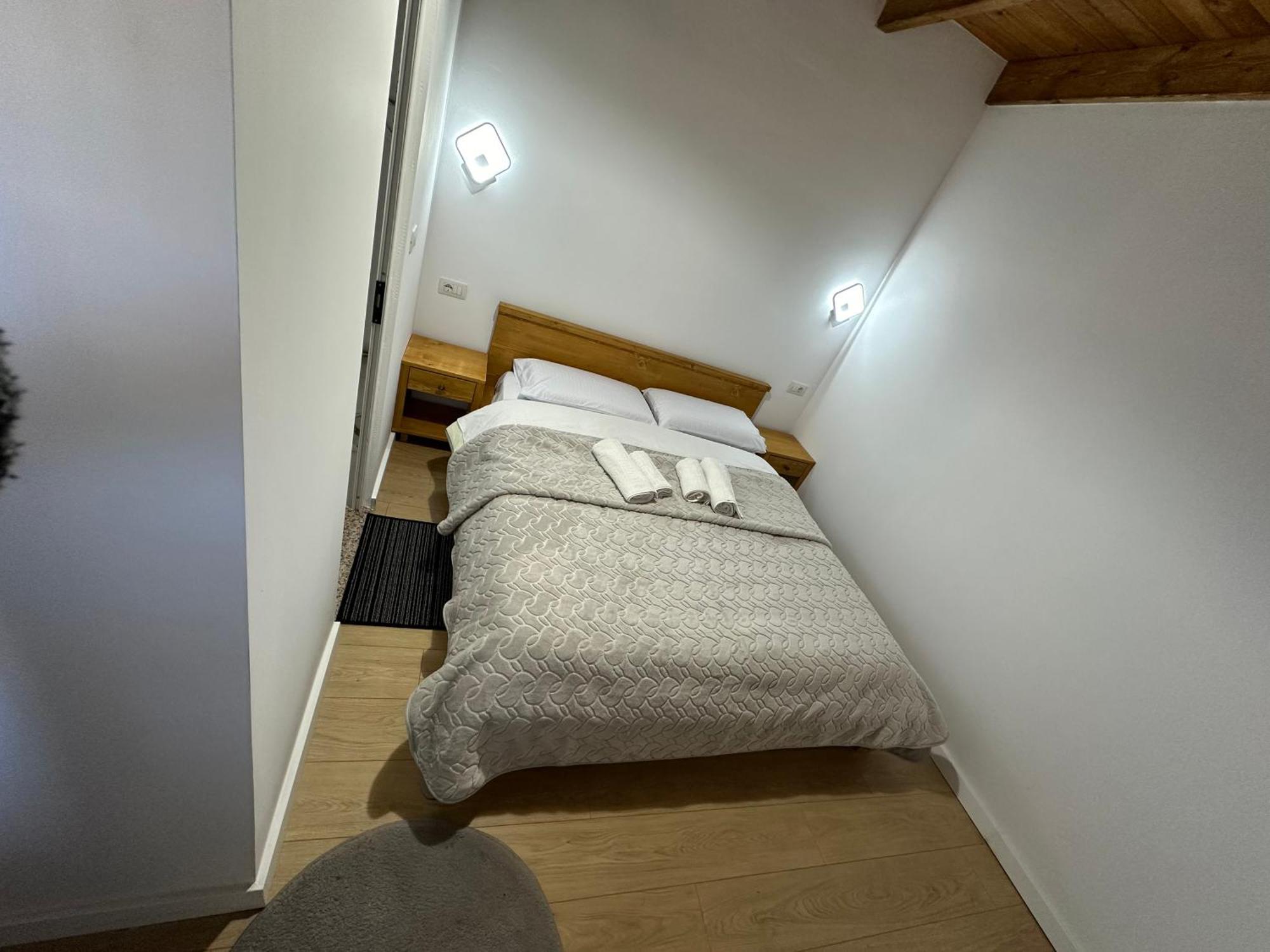 Bujtina Carku Otel Theth Dış mekan fotoğraf