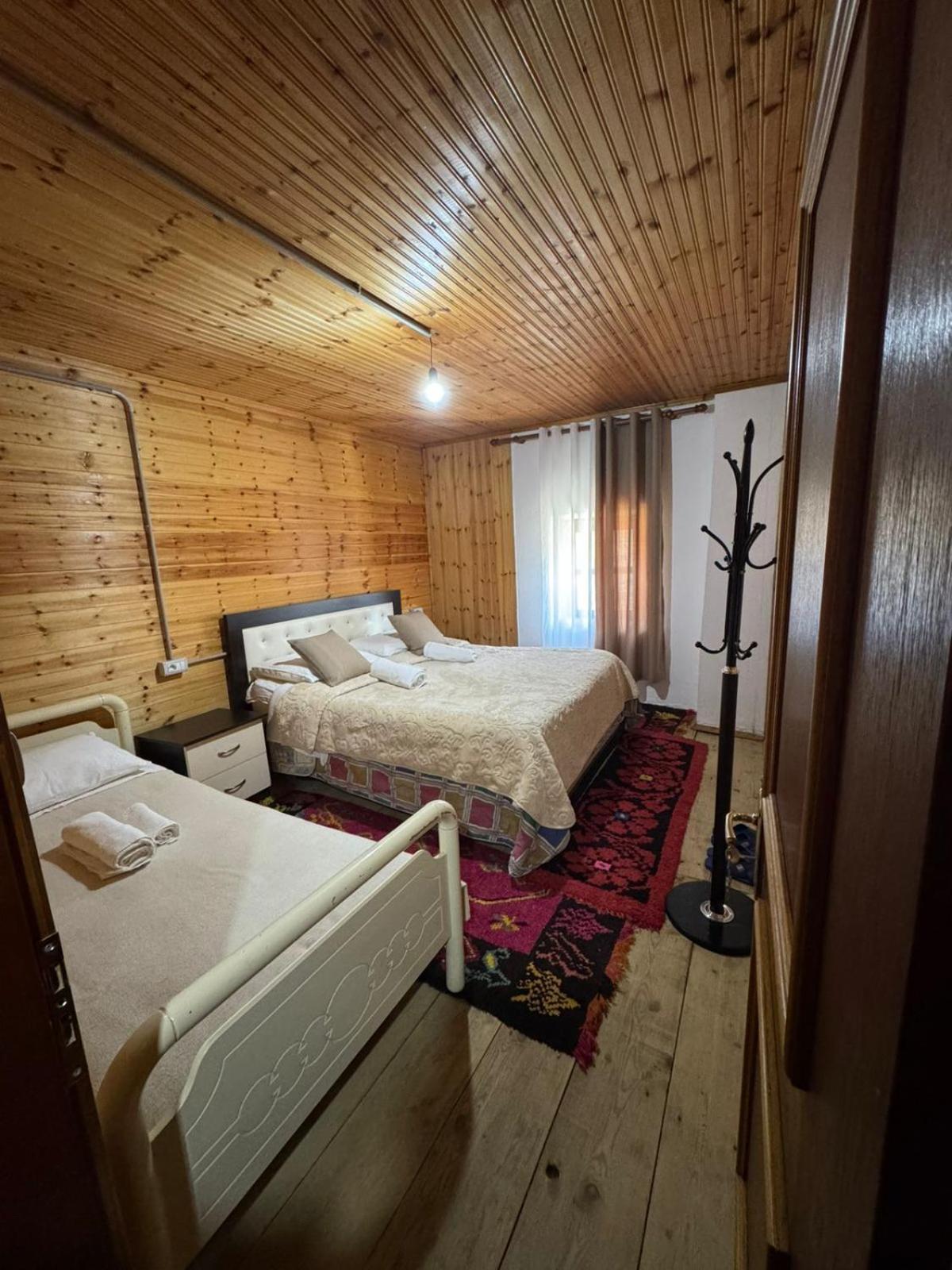 Bujtina Carku Otel Theth Dış mekan fotoğraf
